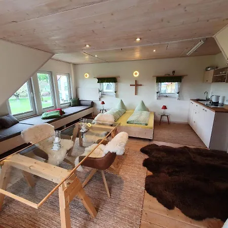 Guest house Am Kirschgarten 3*