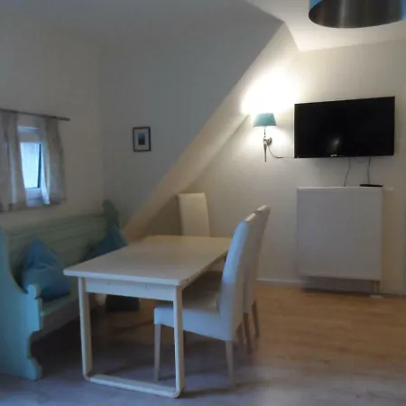 Guest house Am Kirschgarten 3*
