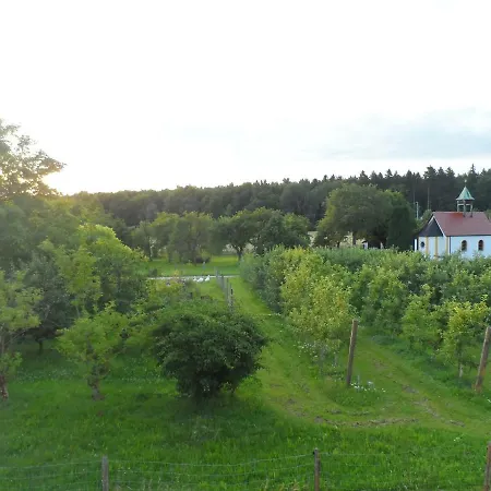 Pensión Am Kirschgarten 3*