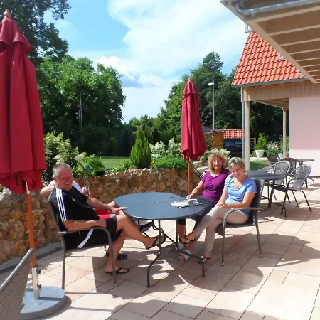 Pensión Am Kirschgarten Gössweinstein