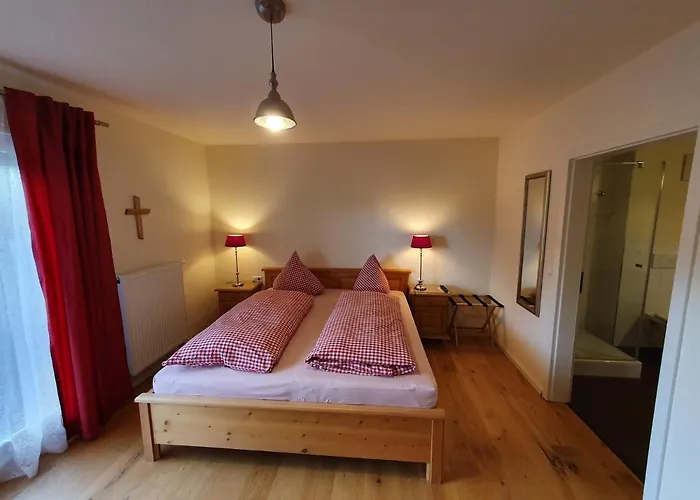 Am Kirschgarten 3*